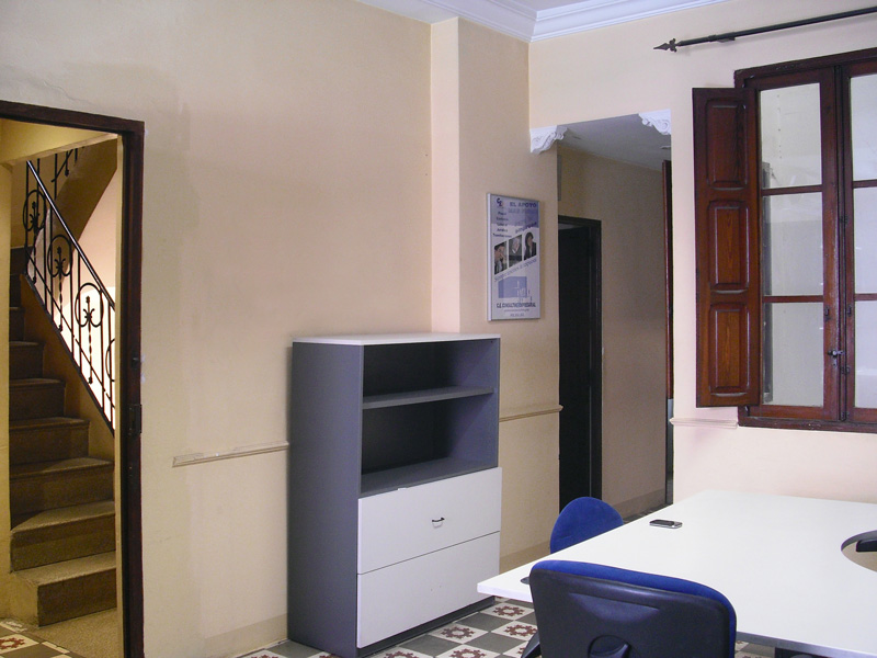 Oficina con varios puestos de trabajo en EspacioBase